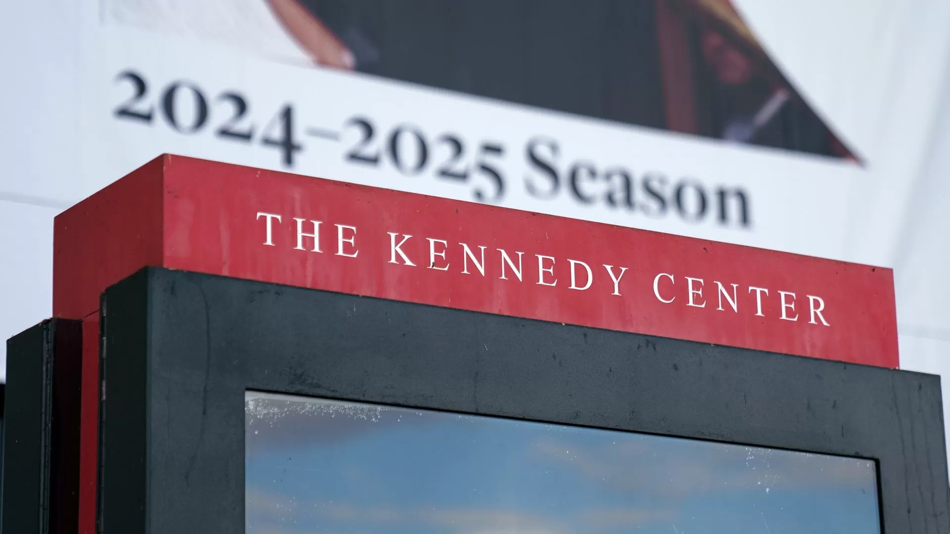 Cancelados concertos de fim ano no Kennedy Center em protesto pela mudança de nome
