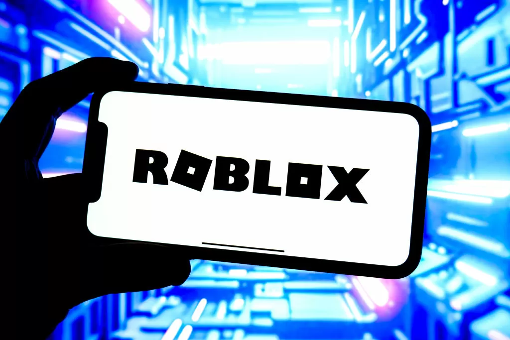 Por que o Roblox pode se tornar um risco para os menores de idade?