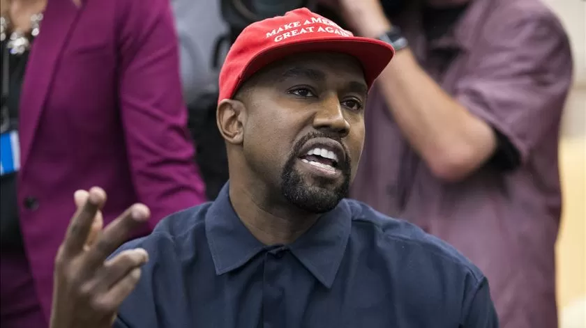 Kanye West faz pedido público de desculpa por ações que "destruíram a sua vida"