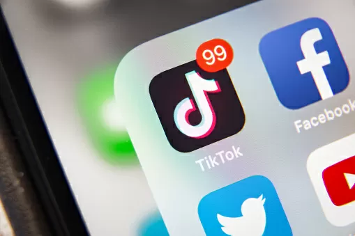 TikTok fecha acordo para se livrar de ação sobre vício digital