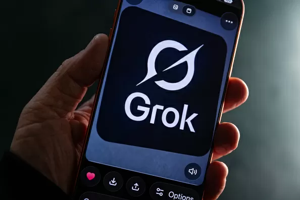 Em nove dias, Grok publicou 1,8 milhão de imagens sexualizadas de mulheres no X