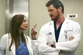 Como Ellen Pompeo reagiu a diagnóstico delicado de colega de ‘Grey’s Anatomy’