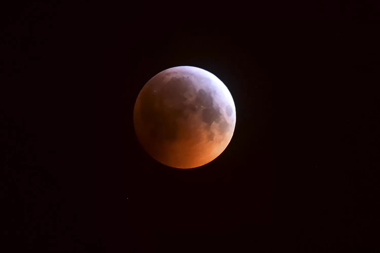 Lua de sangue: eclipse lunar total de março deve durar cerca de 58 minutos