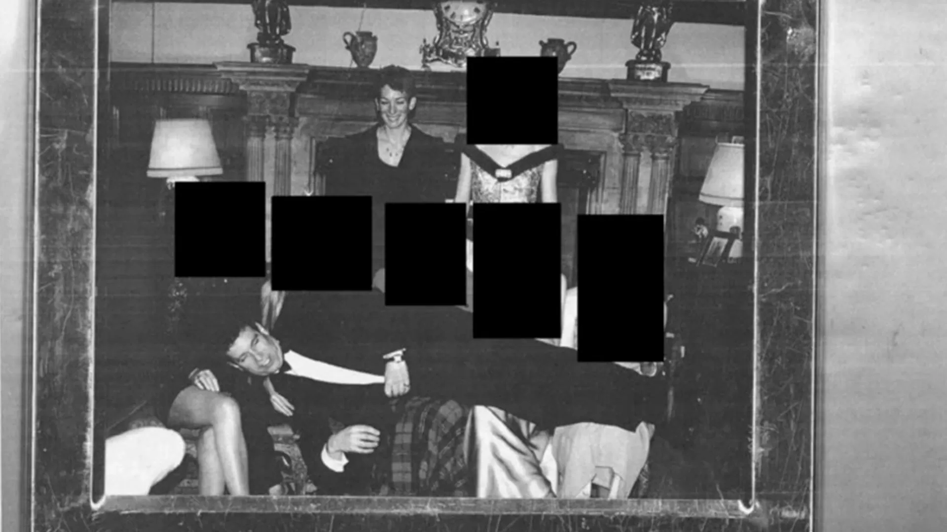 Irmão de Carlos III e governante de Trump: novos documentos de Epstein implicam mais figuras públicas