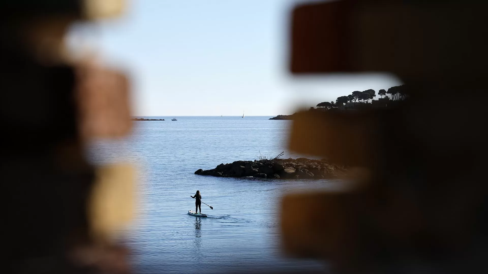 "Herói" de 13 anos nada quatro kms no mar para salvar família