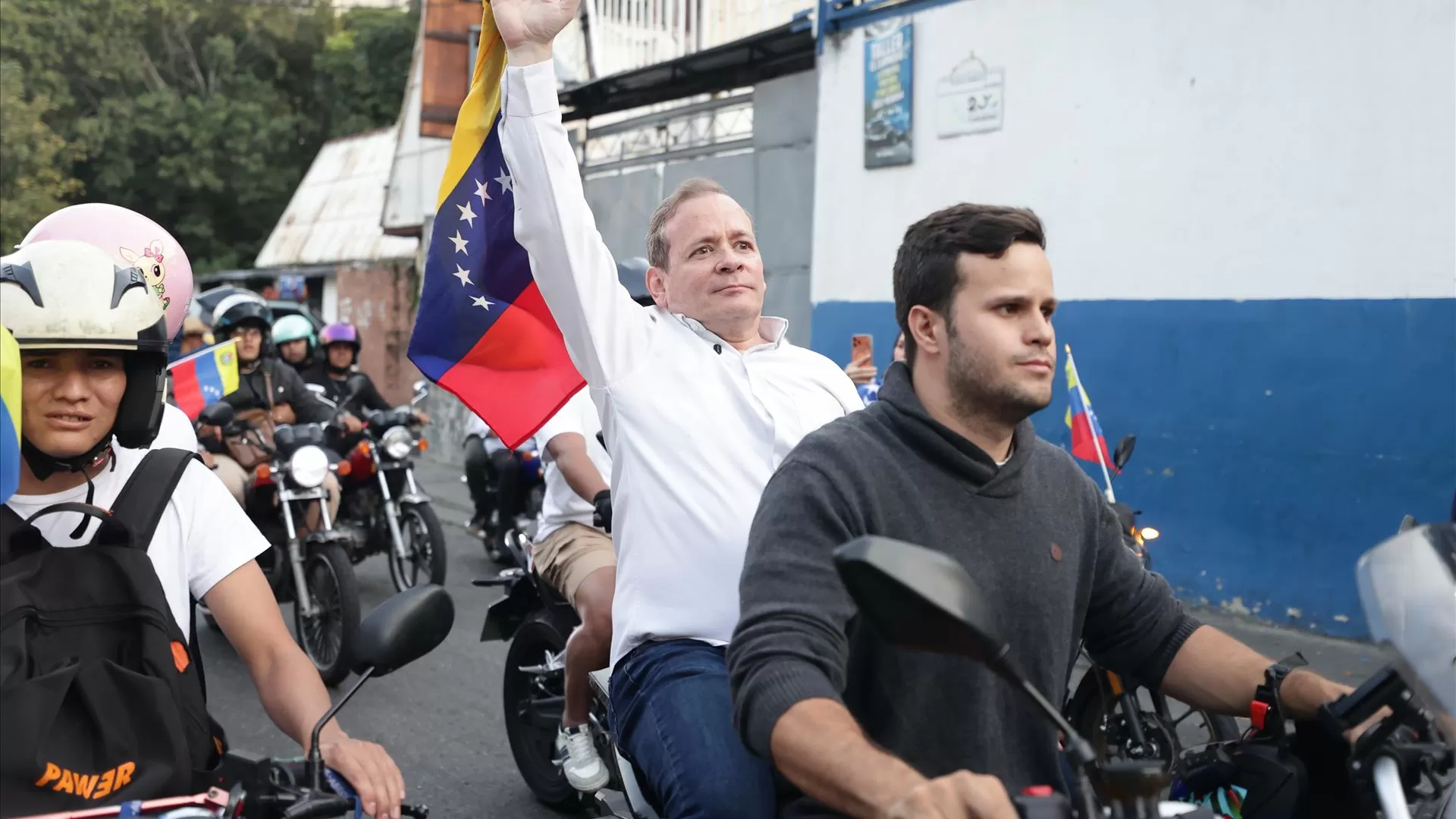 Venezuela liberta políticos da oposição e aliados próximos de Corina Machado