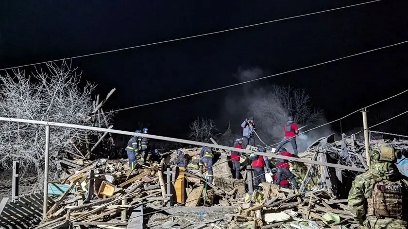 Pelo menos 11 mortos em ataque russo no leste da Ucrânia