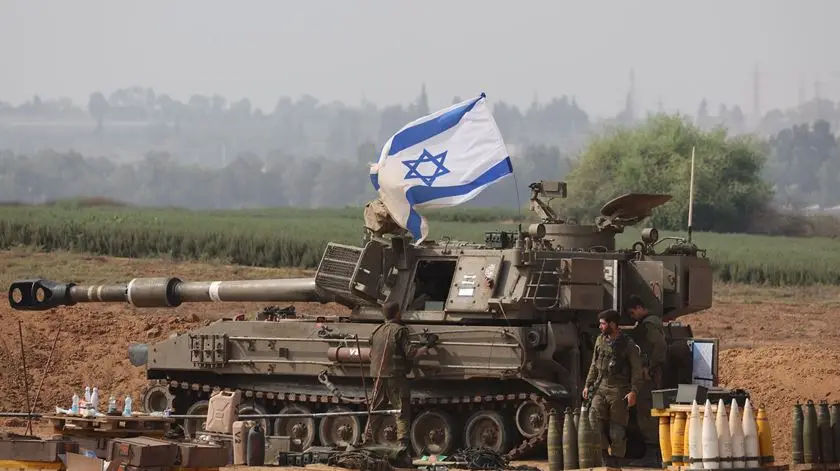 Força aérea de Israel ataca alvos do Hezbollah em resposta a ataques do Líbano