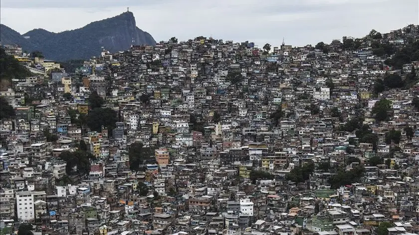 Chefe do maior grupo parapolicial do Rio de Janeiro entrega-se e fica em prisão de alta segurança