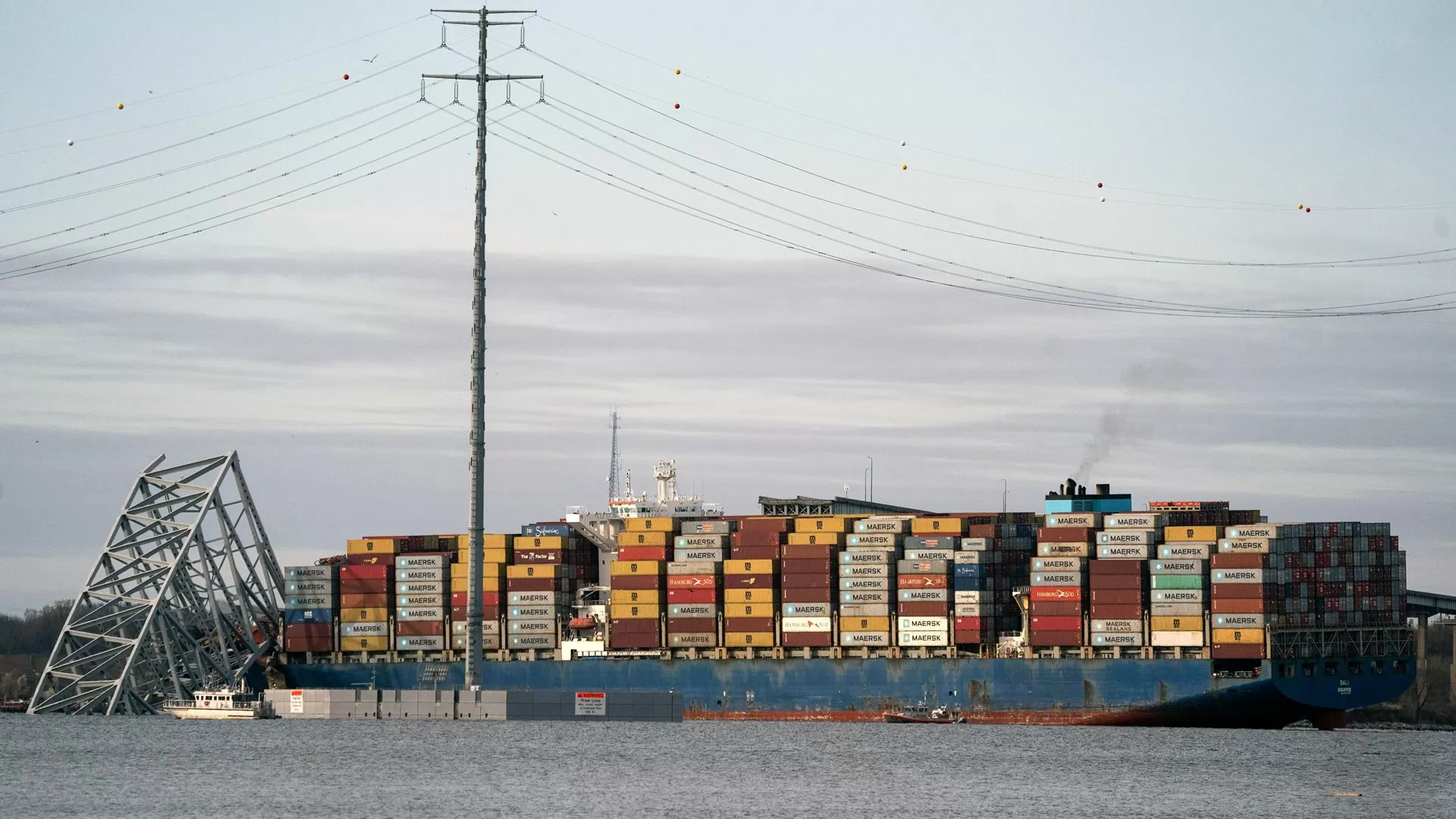 Navio que colidiu com ponte em Baltimore passou inspeções em 2023