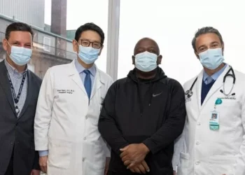 Morre nos EUA o primeiro paciente a receber transplante de rim de porco