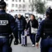 França. Polícia detém homem com explosivos em hotel de Paris