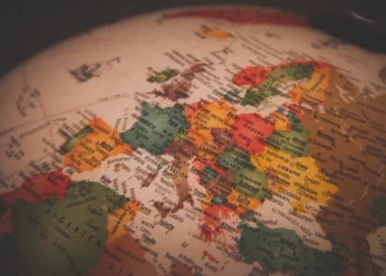 “Transformando a Política: Experiências positivas pelo mundo”