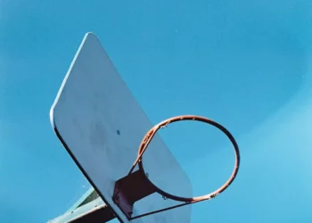 “Vivenciando experiências positivas através do esporte com a “