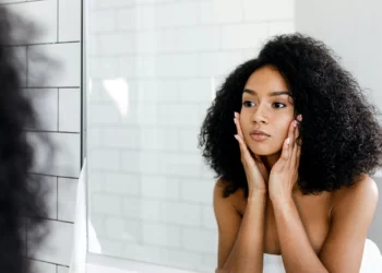 Laser na dermatologia: avanços revolucionaram rejuvenescimento da pele