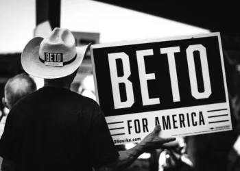 “O poder da Política: transformação e impacto na sociedade”