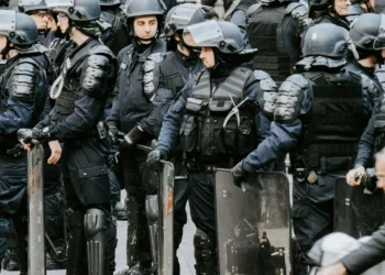 “A importância da política na sociedade”