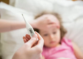 Fiocruz alerta para aumento de infecções virais em crianças e adolescentes