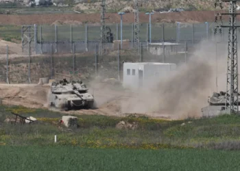 Israel retoma operações militares terrestres em Gaza. ONU condena ataque que vitimou funcionários