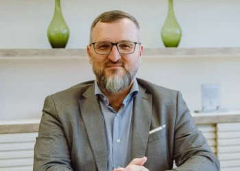 Reposição de testosterona só é indicada no caso de dois sintomas, diz especialista