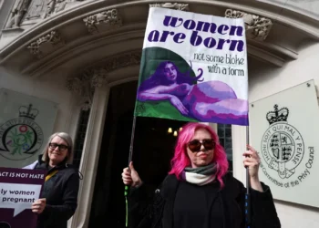 ​Tribunal britânico decide que definição de mulher deve basear-se no sexo biológico