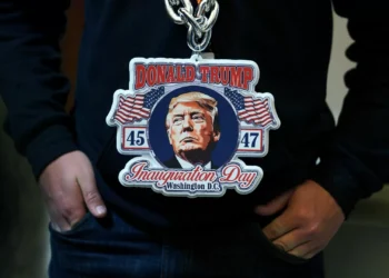 Casa Branca nega substituição de secretário da Defesa após nova polémica