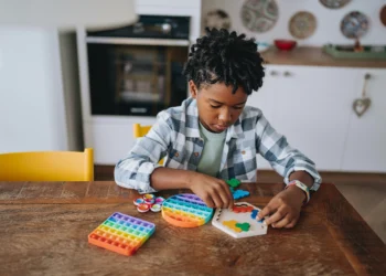 Três aplicativos que auxiliam na comunicação de pessoas com autismo