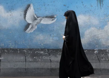 Israel está a preparar um ataque às instalações nucleares no Irão, alertam os EUA