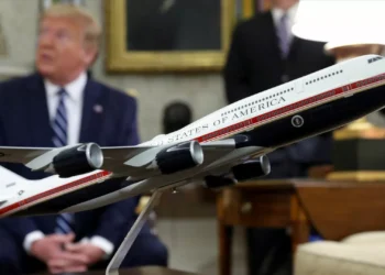 Qatar Airways encomenda até 210 aviões à Boeing durante visita de Trump