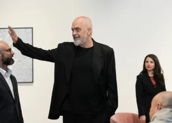 Socialistas vencem eleições da Albânia com maioria absoluta