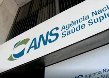 Agência estipula teto para reajuste dos planos de saúde em 2025; entenda