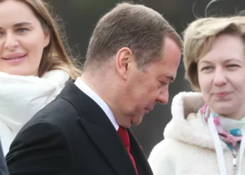 Medvedev diz que Rússia quer “vitória, não compromisso”