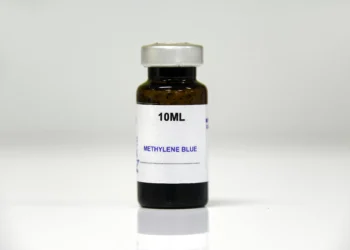 Azul de metileno: a verdade sobre o corante que virou “elixir da mente”