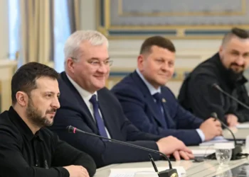 Ucrânia lamenta “ultimatos que não contribuem para a paz”