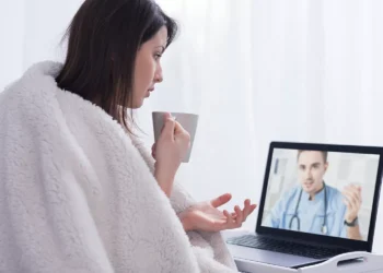 Consulta médica a serviço da venda de remédio em farmácias