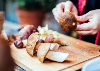 A receita de sucesso para uma alimentação protetora, segundo best-seller internacional