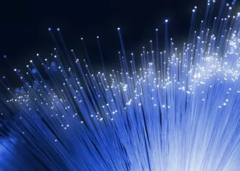 Japão quebra recorde de transmissão de dados com velocidade impressionante