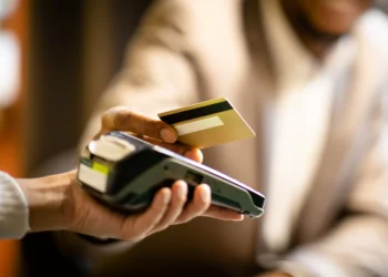 Golpe da maquininha se espalha pelo país: como se prevenir