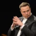 Elon Musk faz acusações contra Apple e aumenta rixa com ex-sócio