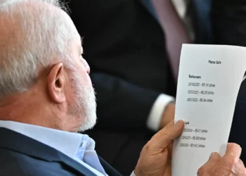 Brasil inicia processo de resposta a taxas dos EUA