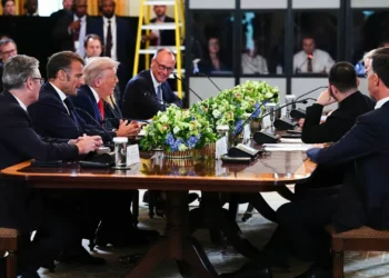 Líderes europeus pedem a Trump garantias de segurança para a Ucrânia e a Europa