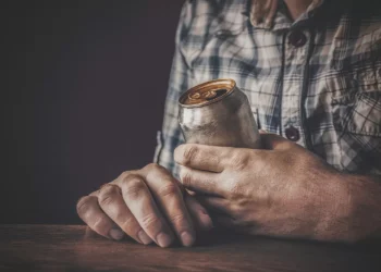 Indústria do álcool não é ‘parceira’ contra o alcoolismo