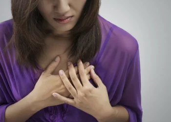 Mulheres infartam menos, mas morrem mais que os homens; entenda motivos por trás dos números