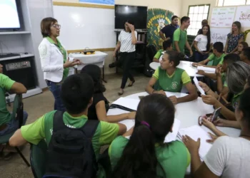 Liminar mantém presença de professores em salas de leitura de SP