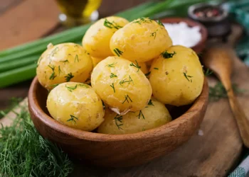 Como o modo de preparo da batata influencia nos benefícios à saúde