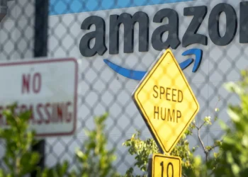 Amazon vai cortar 14 mil postos de trabalho em todo o mundo