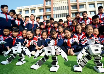 Robôs no parquinho: brinquedos inteligentes levantam dúvidas sobre efeitos na infância