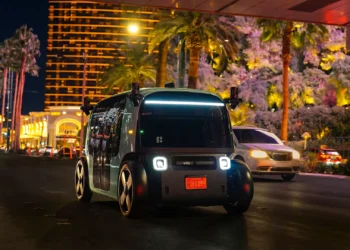 Em meio a idas e vindas, uma novidade no ramo dos carros sem motoristas