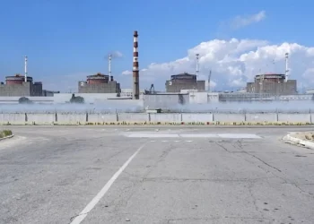 “Situação crítica” na central nuclear de Zaporíjia, alerta Zelensky