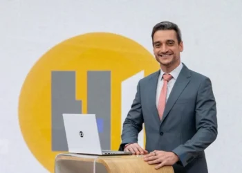 Quem é Tiago Scheuer, substituto de Roberto Kovalick no ‘Hora 1’ da Globo